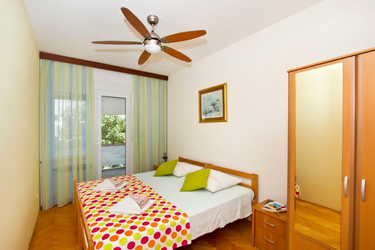 Apartment Topic Near The Beach โปดสตรานา ภายนอก รูปภาพ